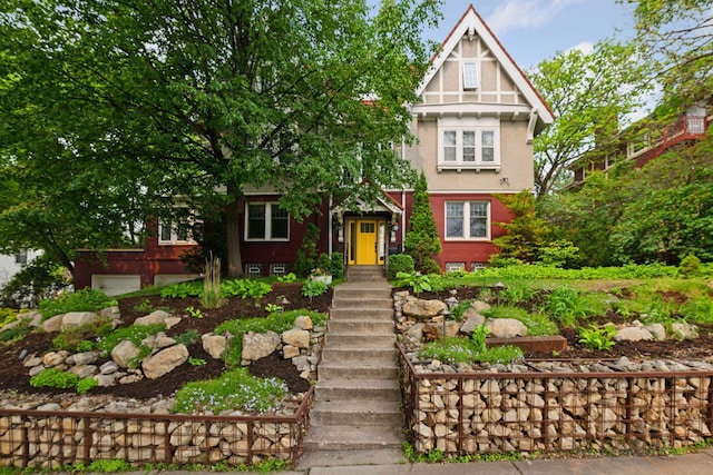 1920 Pillsbury Ave S, Minneapolis, MN 55403 - view of front of home with stucco siding
