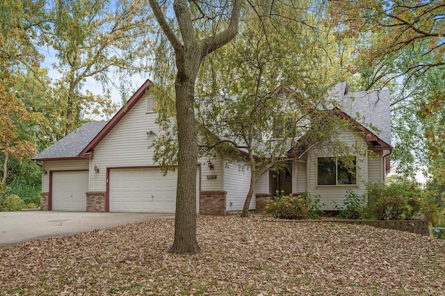 view of front facade with a garage