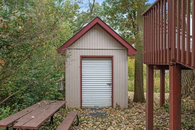 view of outbuilding