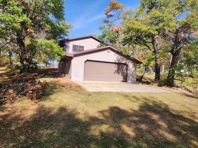50331 Haven Dr, Leaf Lake Twp, MN 56551 - garage with concrete driveway