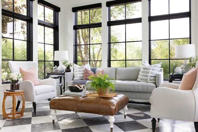 view of sunroom / solarium