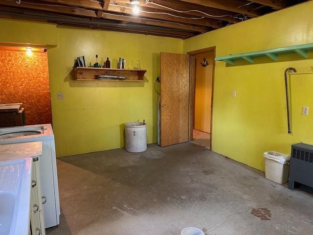 basement with washer / dryer