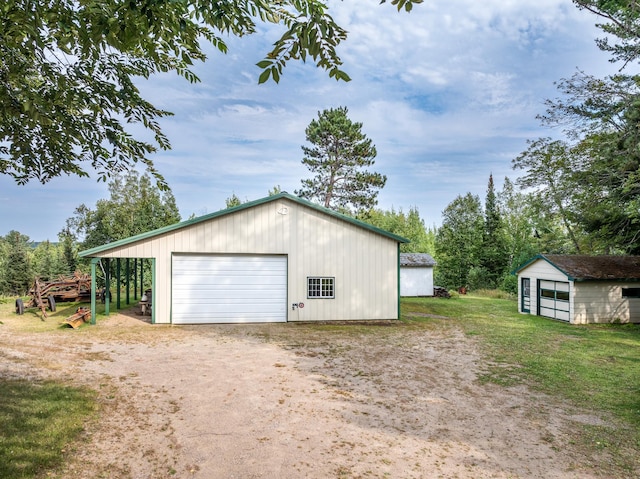 detached garage with driveway