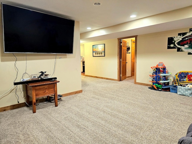 rec room with carpet