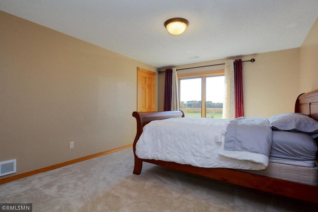 bedroom featuring carpet floors