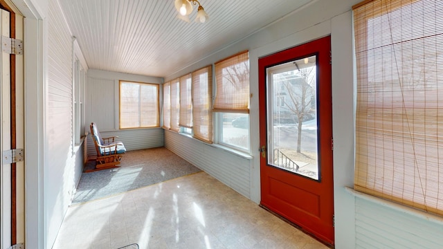 view of unfurnished sunroom