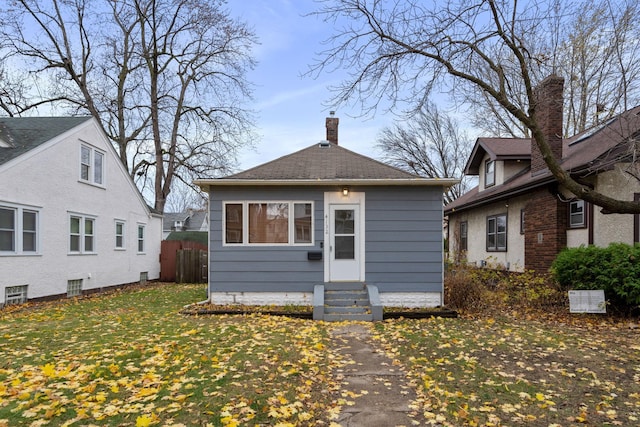 view of front of house with a front yard