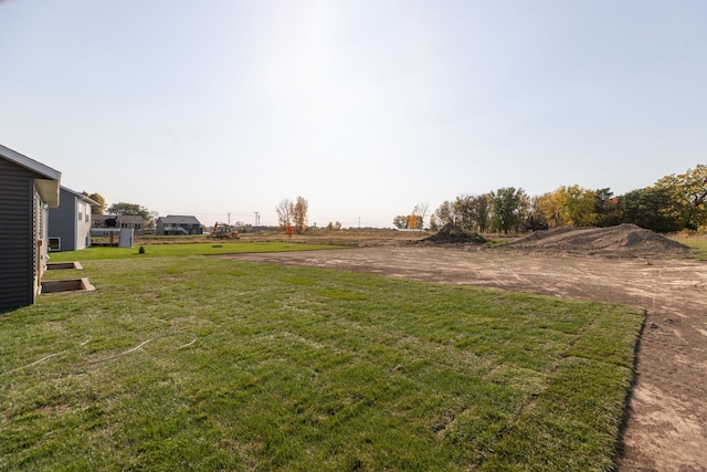 1309 18th St NE, Austin, MN 55912 - view of yard
