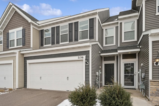 view of front facade with a garage