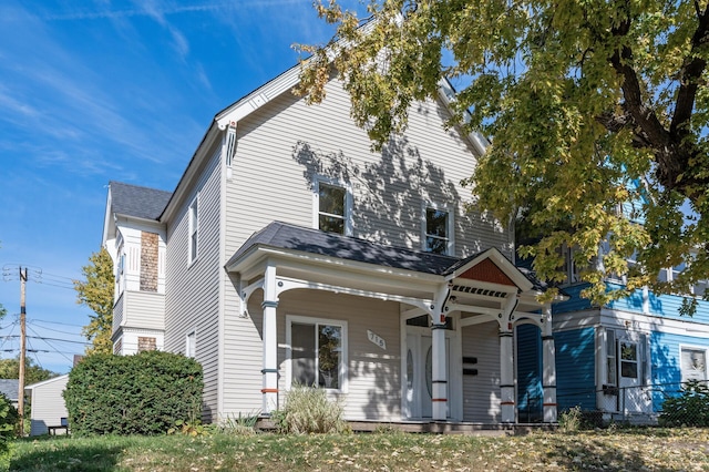 view of front of house with covered porch