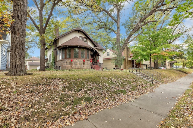 view of front of property