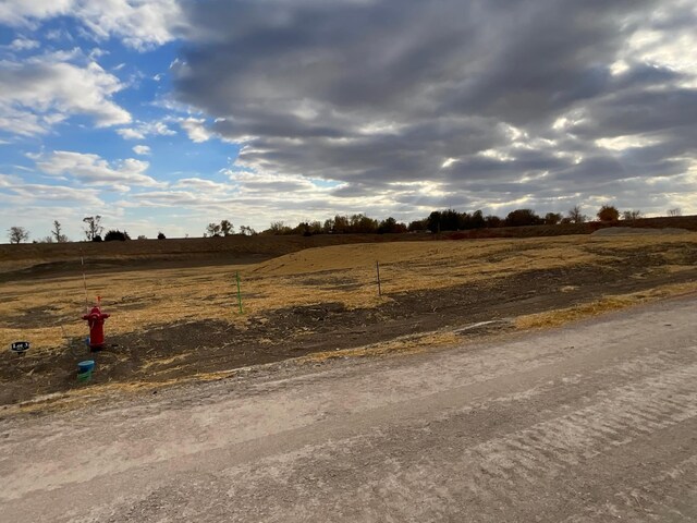 5 Cottonwood Lake Blvd, Windom, MN 56101