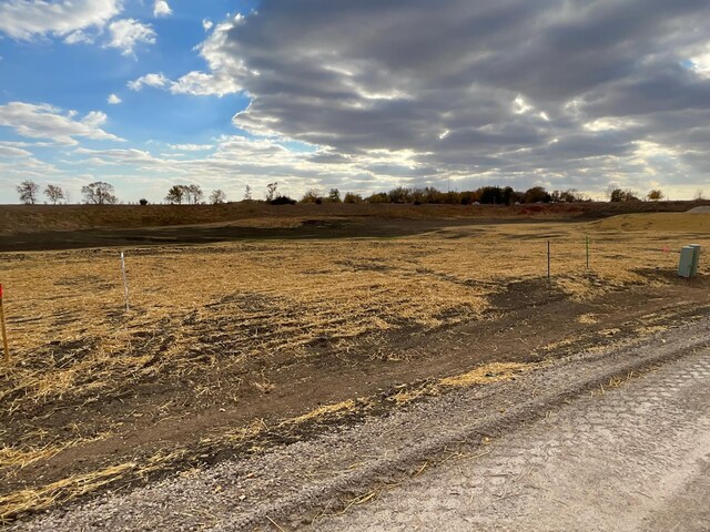5 Cottonwood Lake Blvd, Windom, MN 56101