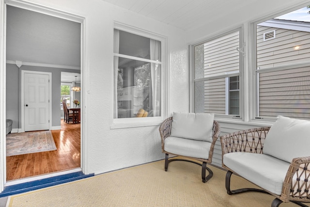 4512 47th Ave S, Minneapolis, MN 55406 - view of sunroom / solarium