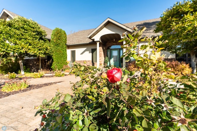 view of front of house