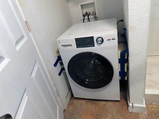 laundry area featuring washer / clothes dryer