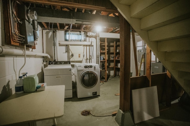 basement featuring independent washer and dryer