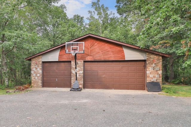view of detached garage