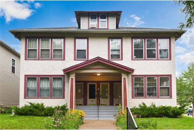 view of front of house with a front yard