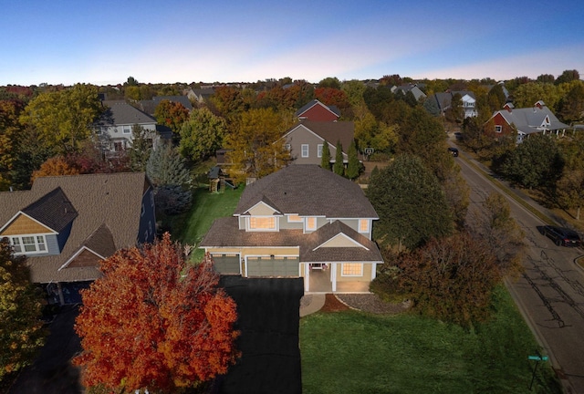 view of aerial view at dusk