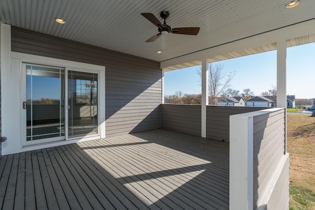 deck with ceiling fan