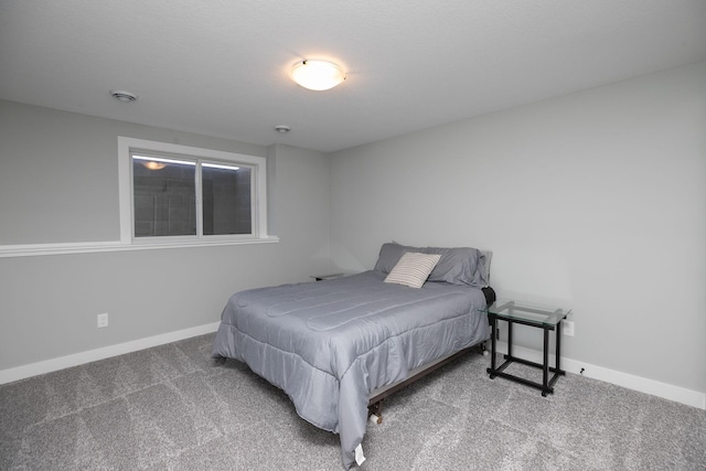 bedroom with carpet flooring