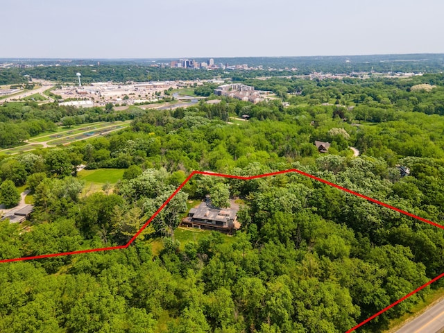 1425 20th St SW, Rochester, MN 55902 - aerial overview of property's location with property boundaries highlighted and a heavily wooded area