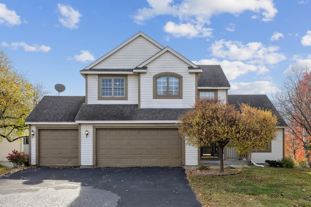 view of front property featuring a garage