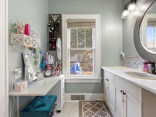 bathroom with vanity