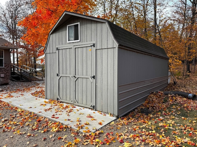 view of outbuilding