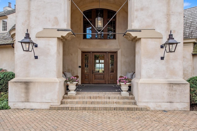 10675 Cavallo Rdg, Eden Prairie, MN 55347 - property entrance with stucco siding