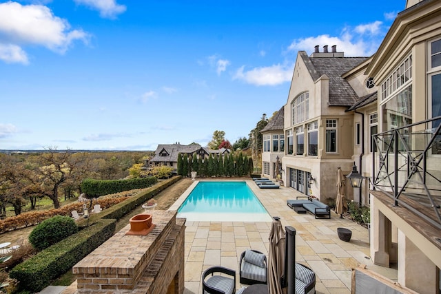 10675 Cavallo Rdg, Eden Prairie, MN 55347 - outdoor pool featuring a patio