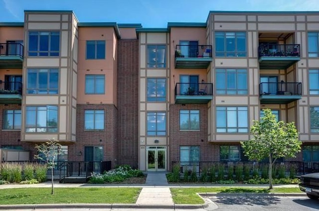 1070 Grandview Ct NE Unit 119, Columbia Heights, MN 55421 - photo 1