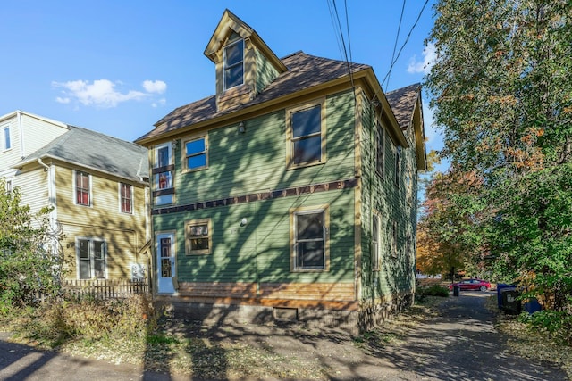 view of front of house