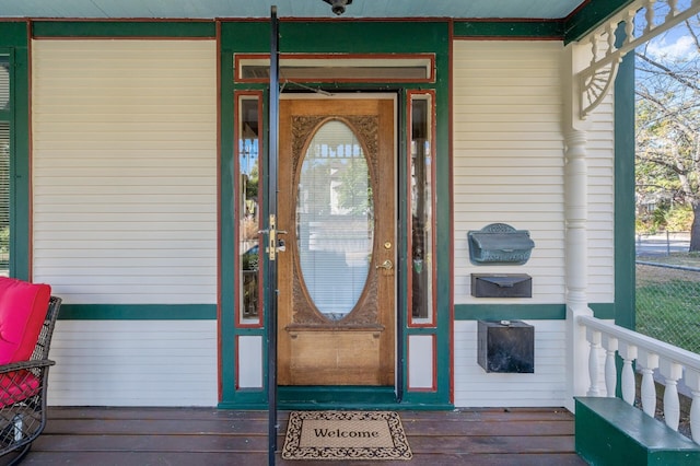 2523 Dupont Ave N, Minneapolis, MN 55411 - doorway to property with covered porch