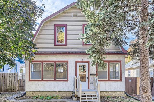 view of front of property