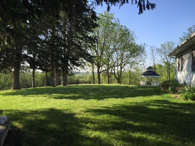 22735 Hickory Rd, Lanesboro, MN 55949 - view of grassy yard with a gazebo