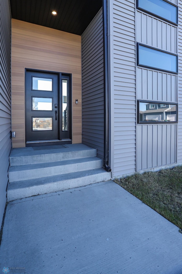 view of property entrance