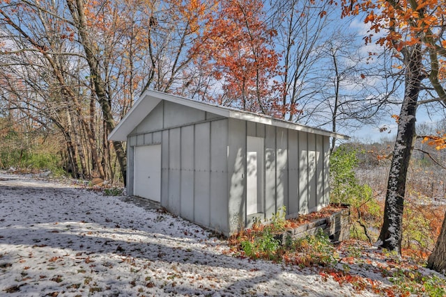 view of outdoor structure featuring a garage