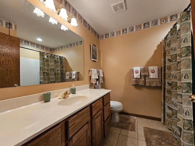 full bathroom with toilet, vanity, tile patterned flooring, baseboards, and a shower with curtain