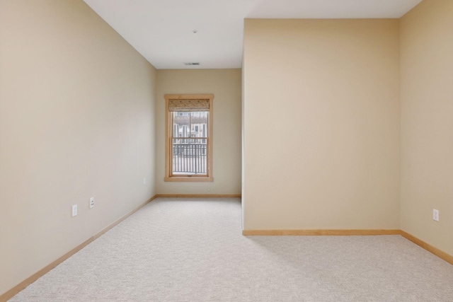 view of carpeted spare room