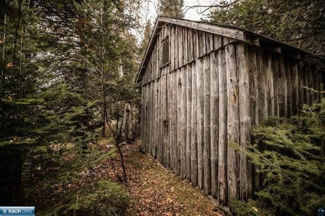 view of outbuilding