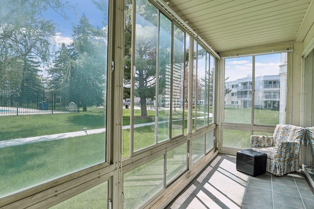 sunroom / solarium with a healthy amount of sunlight