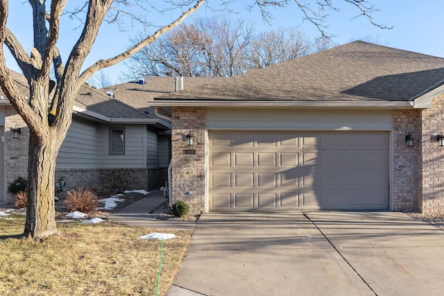 view of front facade with a garage