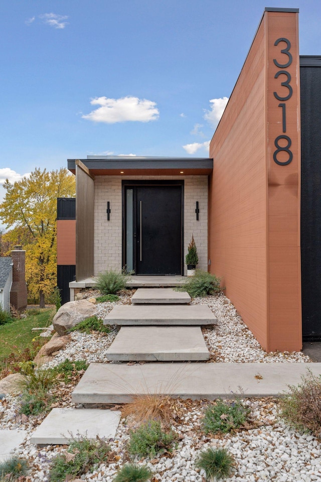 view of property entrance