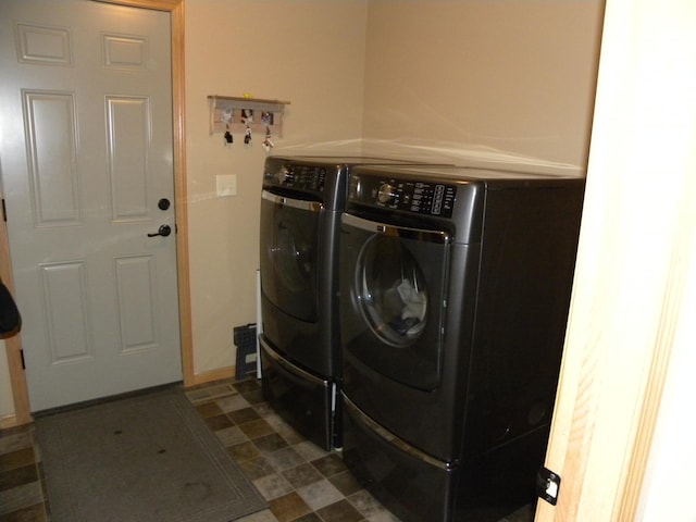 2501 Le Homme Dieu Vw NE, Alexandria, MN 56308 - clothes washing area with washing machine and clothes dryer