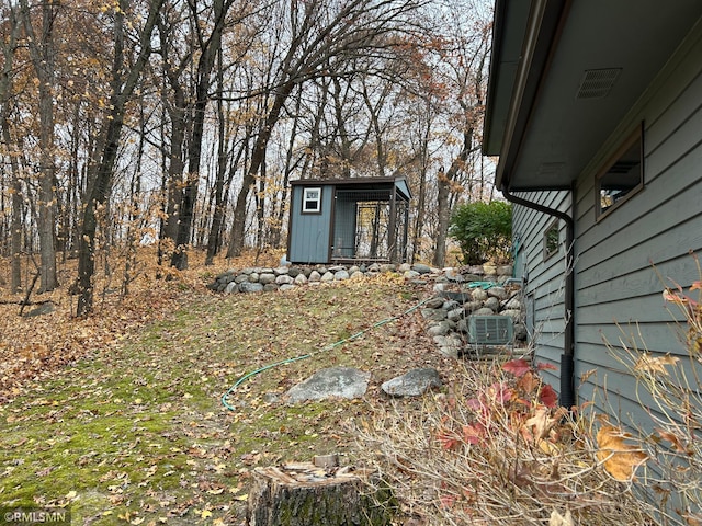 view of yard with cooling unit