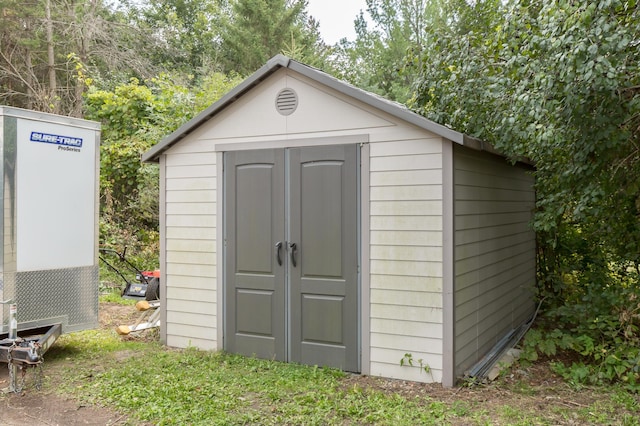 view of outbuilding