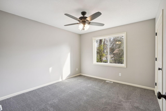 unfurnished room with carpet floors and ceiling fan