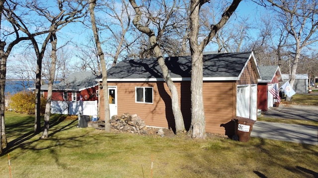 exterior space featuring a yard